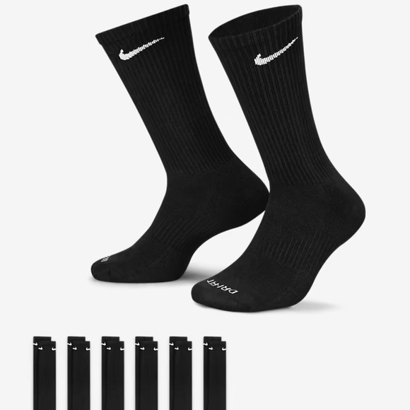 Nike 
Training Crew Socks (6 Pairs)
Nike Everyday Cushioned - Picture 1 of 9